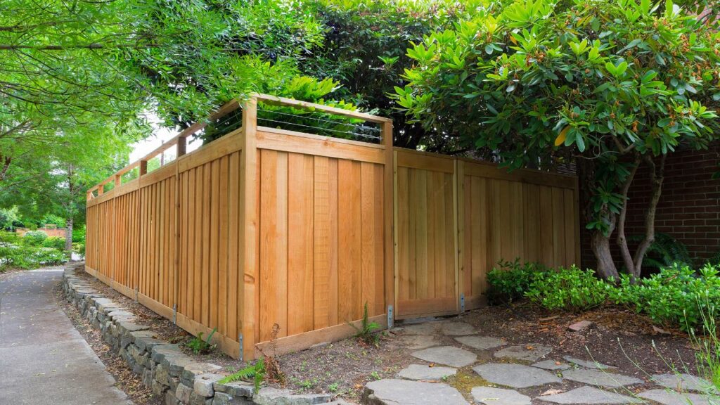 Wood vs Vinyl Fence: Which Is Better for Denver Homes? 2 Wood Fence