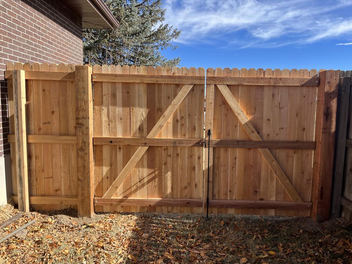 Cedar & Wood Fencing Denver, CO 1 Cedar Wood Fencing Denver