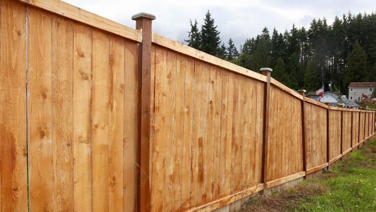 Privacy Fence Installation Denver, CO 2 Supreme Fencing Denver LLC