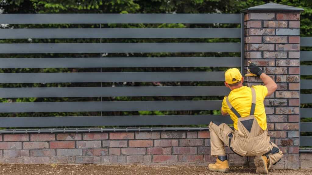 Fence Repair Denver, CO 2 Supreme Fencing Denver LLC